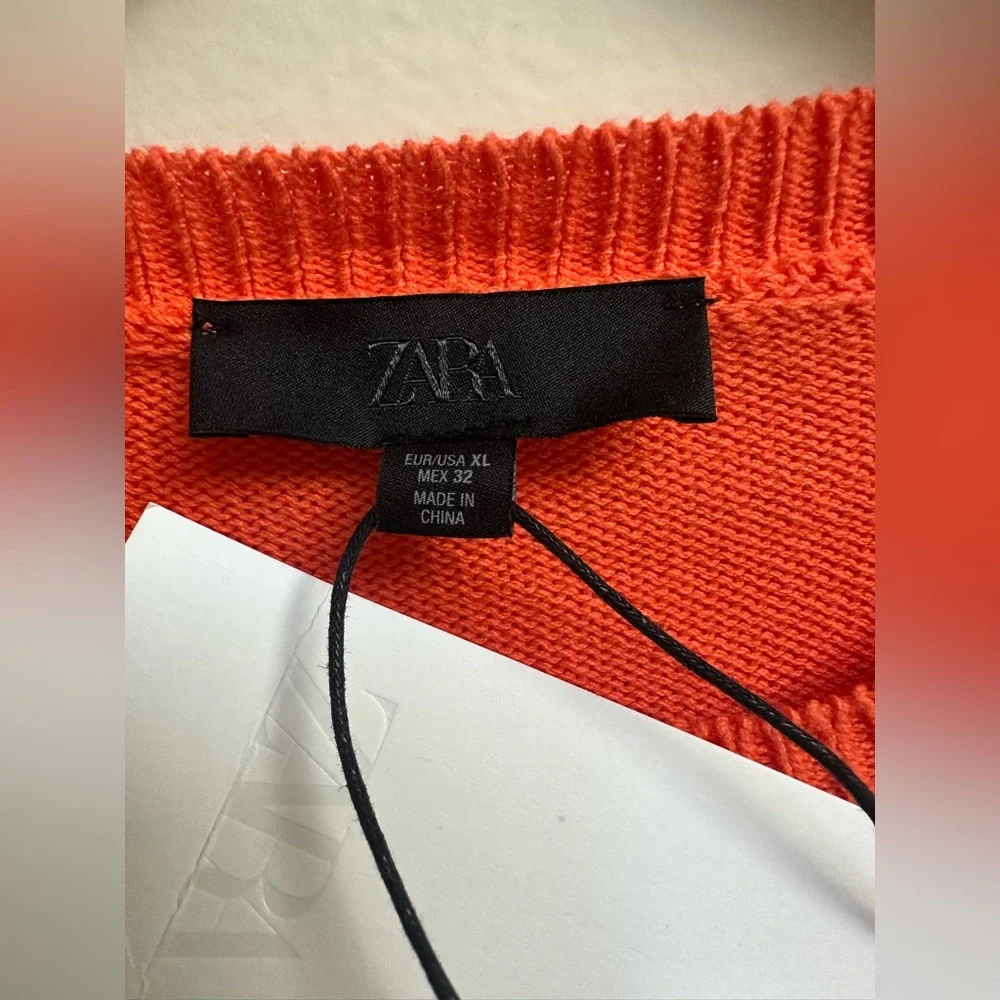 Zara Women's Vibrant Orange Button-Down Shirt - Picture 5 of 8